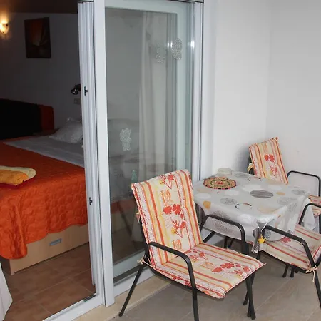 Apartment Apartments Tucepi Tucepi